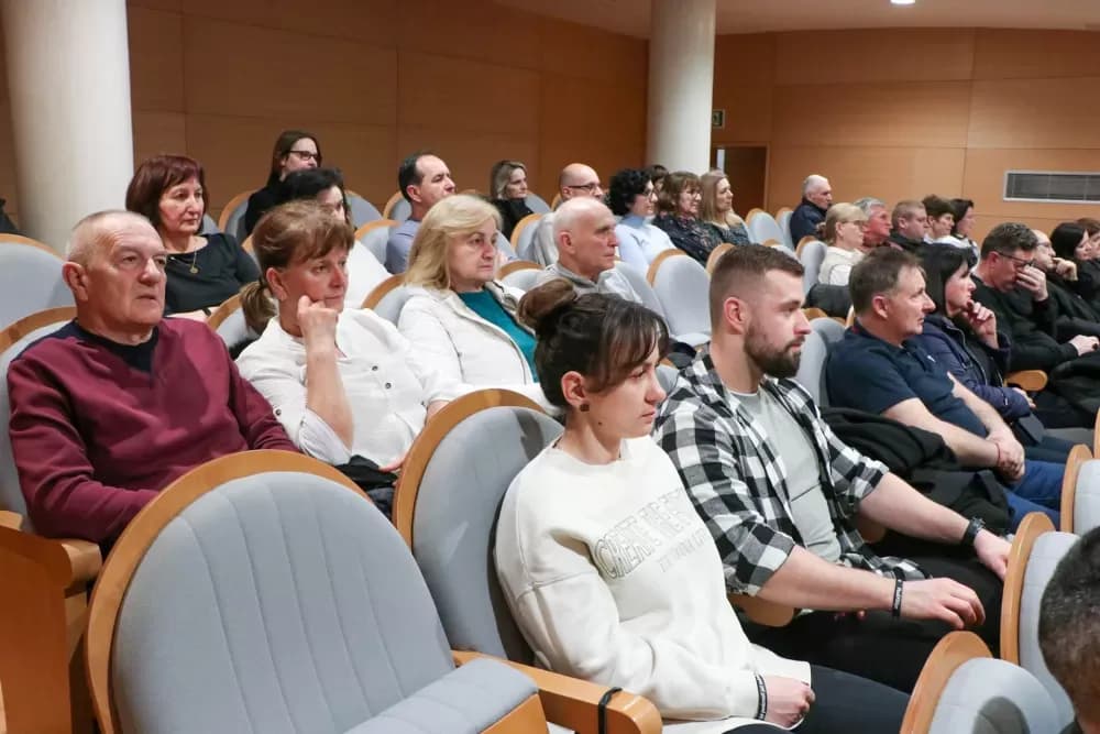 „Umjetna inteligencija – opasna ili korisna?“ - tema na prvoj korizmenoj tribini u Požegi