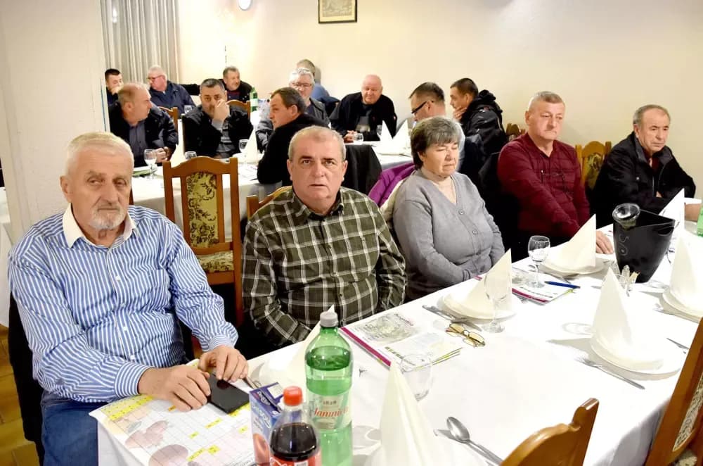 Kaptolački vinogradari i voćari spremni za sezonu: Stručno predavanje Syngente privuklo brojne proizvođače