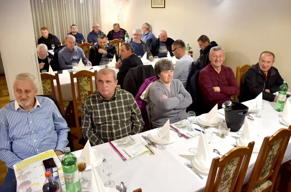 Kaptolački vinogradari i voćari spremni za sezonu: Stručno predavanje Syngente privuklo brojne proizvođače