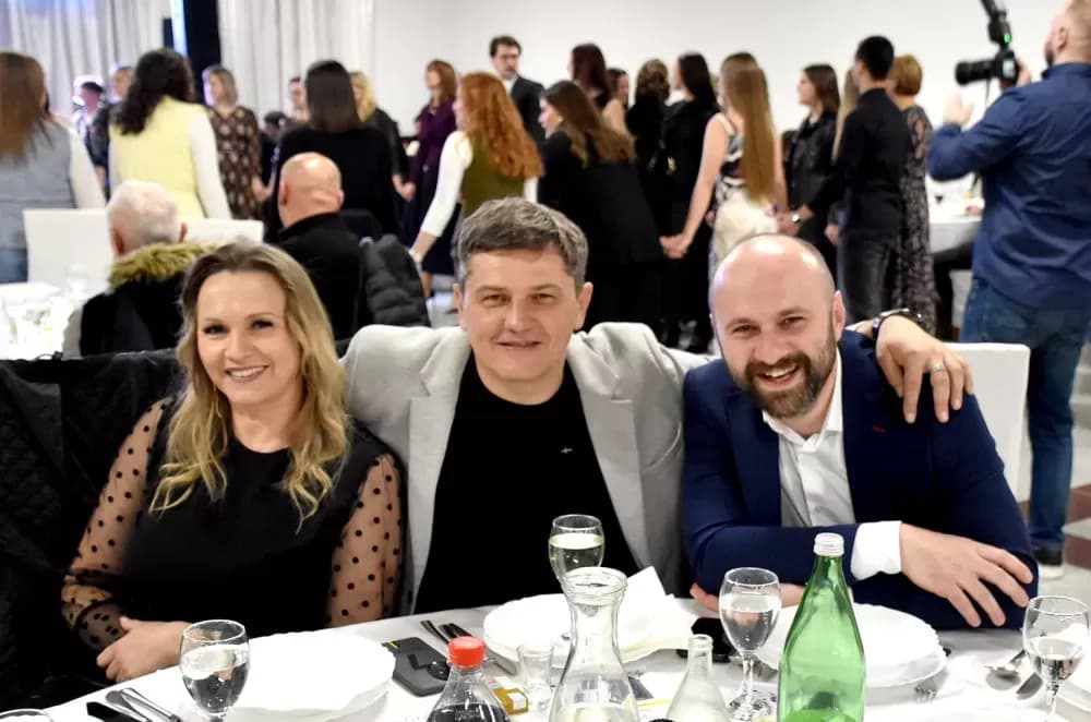 Na Tamburaškoj zabavi TS Šokci i Astal razveselili brojne posjetitelje