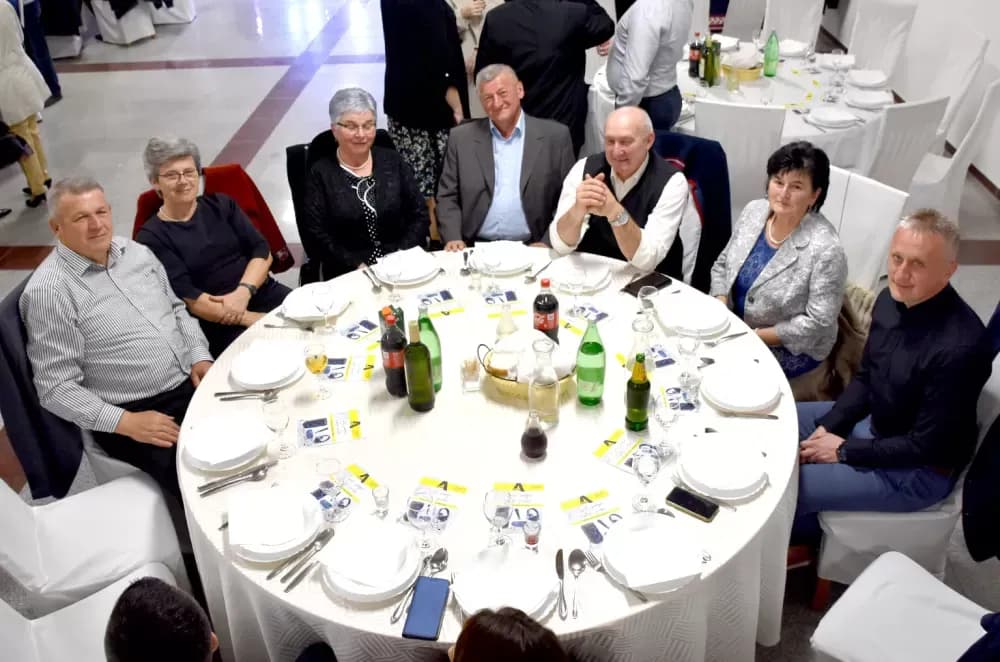 Na Tamburaškoj zabavi TS Šokci i Astal razveselili brojne posjetitelje