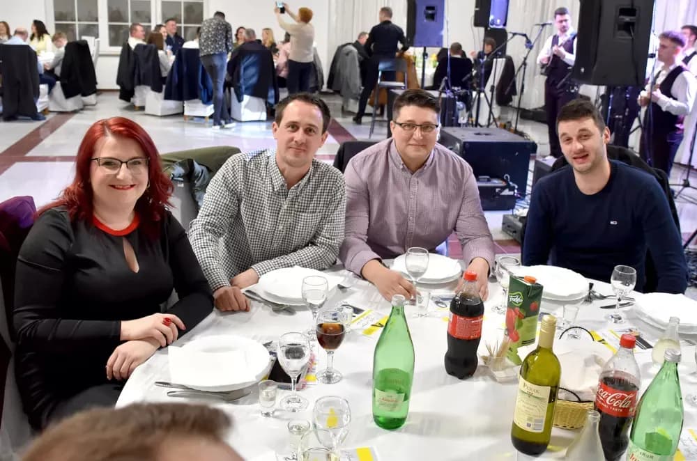 Na Tamburaškoj zabavi TS Šokci i Astal razveselili brojne posjetitelje
