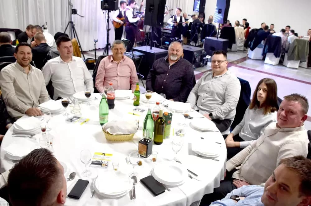 Na Tamburaškoj zabavi TS Šokci i Astal razveselili brojne posjetitelje