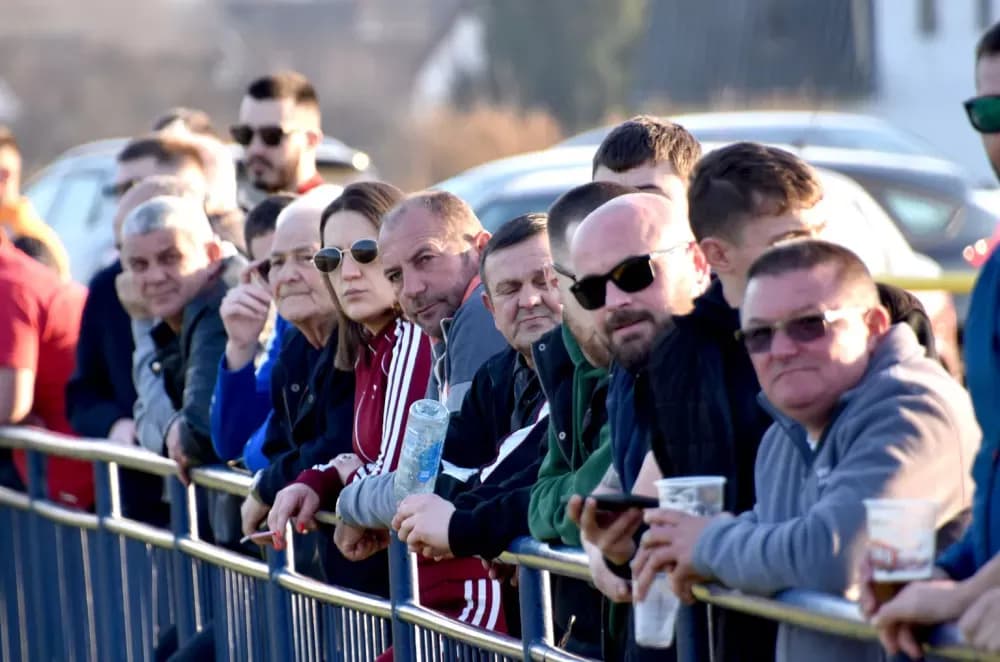 POŽEGA UVJERLJIVA U MIHALJEVCIMA: Praznik nogometa uz zahvalu požeškom fotoreporteru