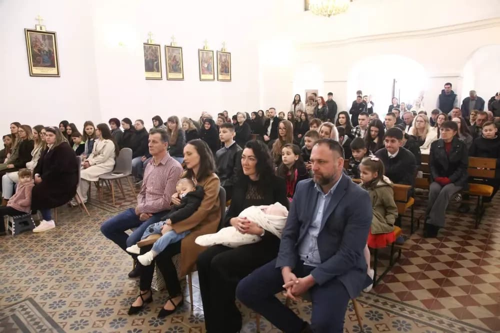 Deseto dijete u obitelji Ivić kao svjetlo nade u vremenu izazova