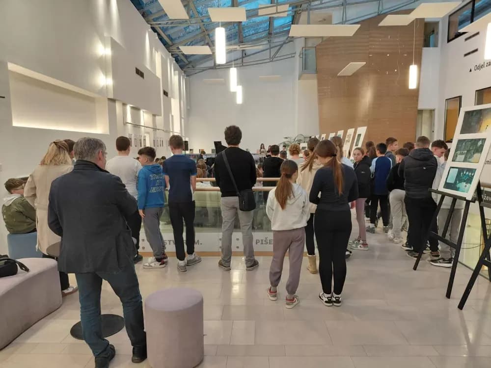 Od školskih klupa do knjižnice: „Dragi Lastane!“ pred požeškom publikom