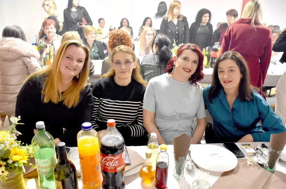 Jubilarni Dan žena u Tornju uz Dubu Biondića i Papučke vile