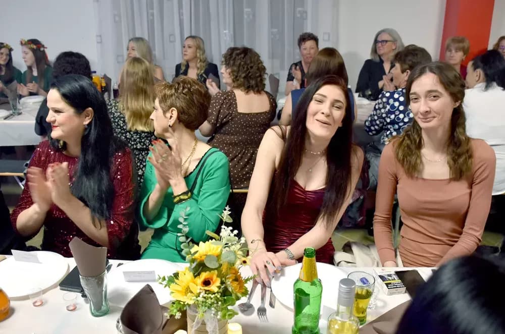 Jubilarni Dan žena u Tornju uz Dubu Biondića i Papučke vile