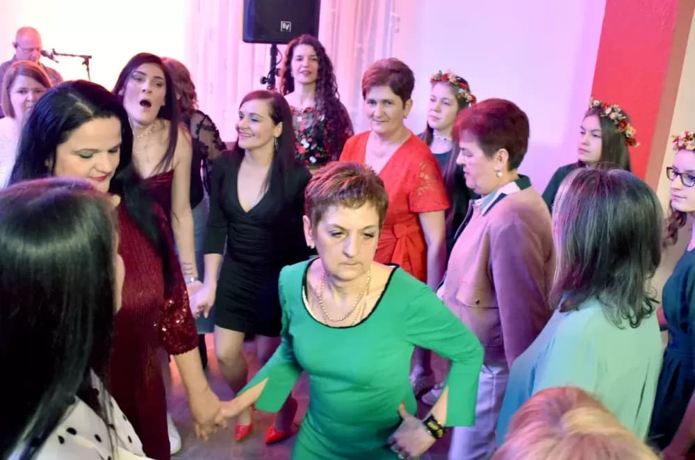 Jubilarni Dan žena u Tornju uz Dubu Biondića i Papučke vile