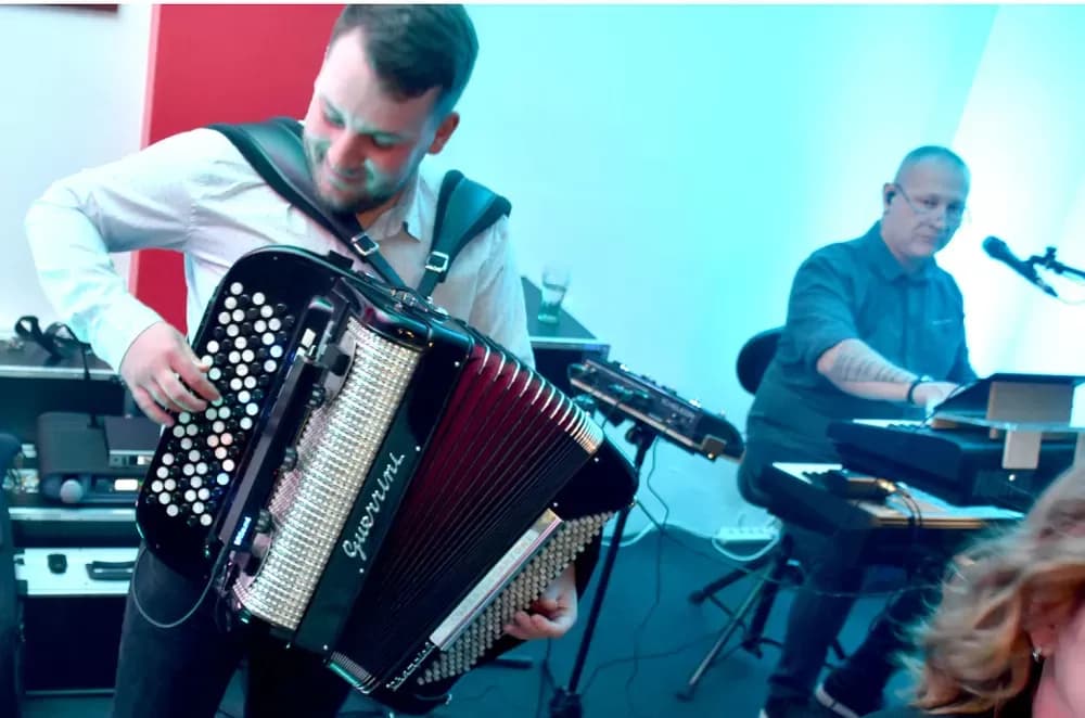 Jubilarni Dan žena u Tornju uz Dubu Biondića i Papučke vile