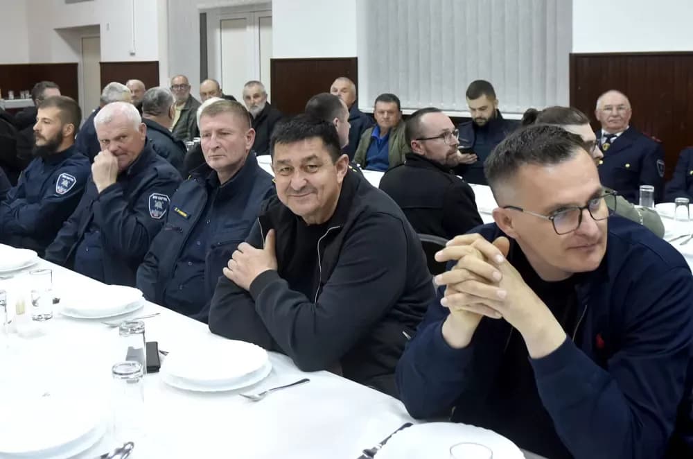Kaptolački vatrogasci izabrali isto čelništvo, a Uzoran vatrogasac je Vjekoslav Juranović Piše: Jelenko Topić