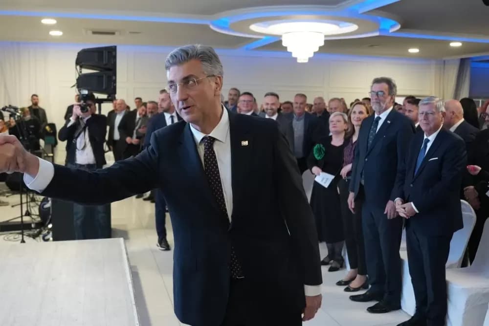 „Plenković na 36. obljetnici HDZ-a u Požegi: ‘Antonija Jozić i HDZ donose pobjede i projekte!’“