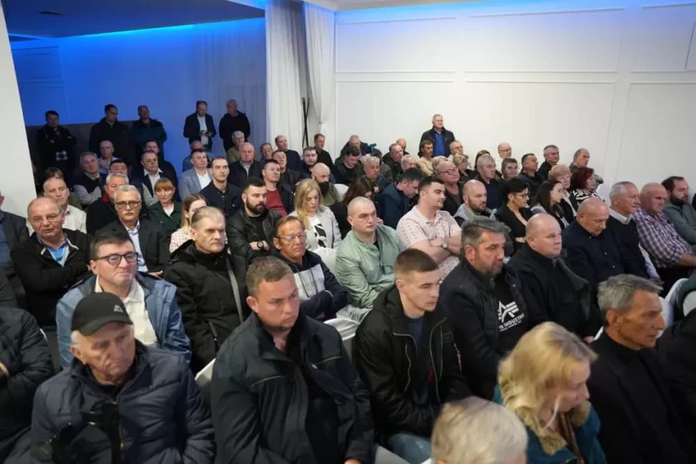 „Plenković na 36. obljetnici HDZ-a u Požegi: ‘Antonija Jozić i HDZ donose pobjede i projekte!’“