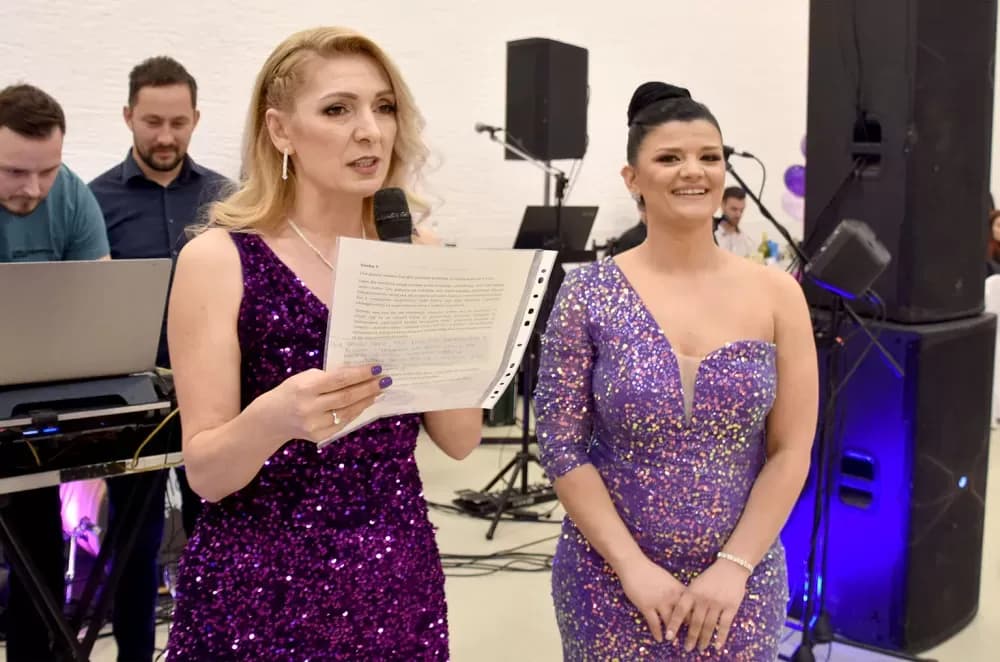 Veličke odbojkašice sa 200 kolegica slavile Dan žena, a dio prihoda daju humanitarno
