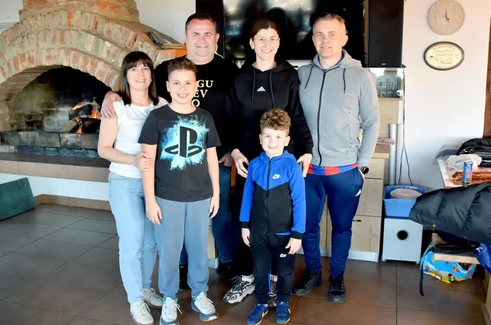 Mužari ponovo grmjeli ispod Domovinskog križa