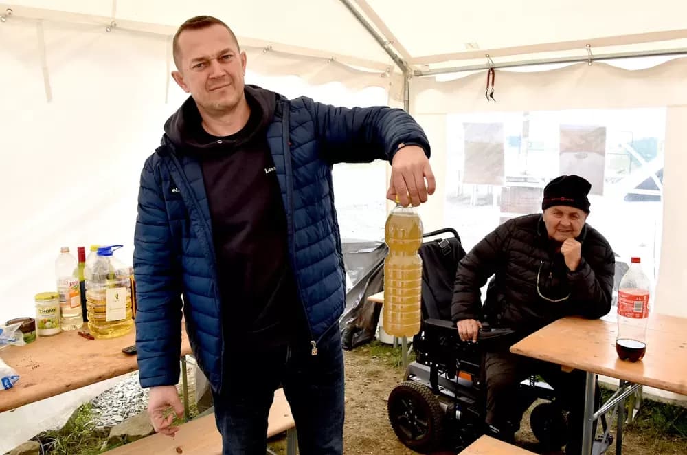 Kutjevčani ne odustaju: Blokada kompostane ušla u drugi tjedan, vjetar s Krndije jedini „čisti“ zrak