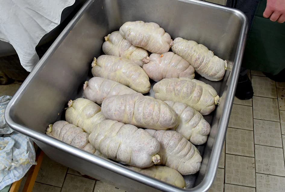 SEZONA KOLINJA NA OPG HRUŠKA IZ BJELIŠEVCA: Kulen je obiteljski brend