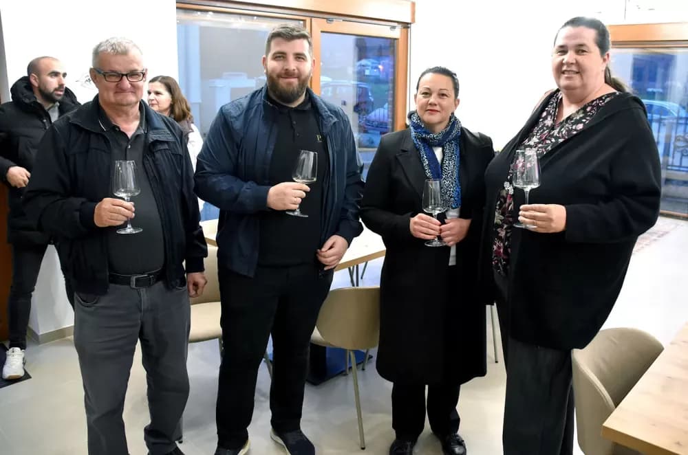KUTJEVAČKI VINARI KOD OBITELJI PERAK: Stručno usavršavanje uoči nove vegetacijske sezone