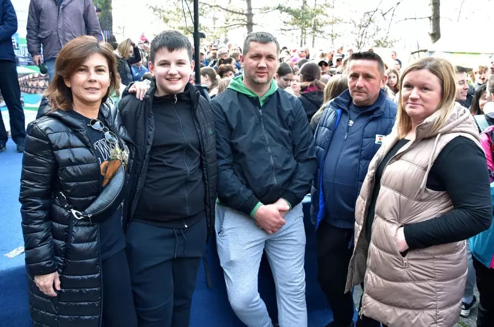 Tisuće planinara na Papučkim jaglacima pohode sedam staza