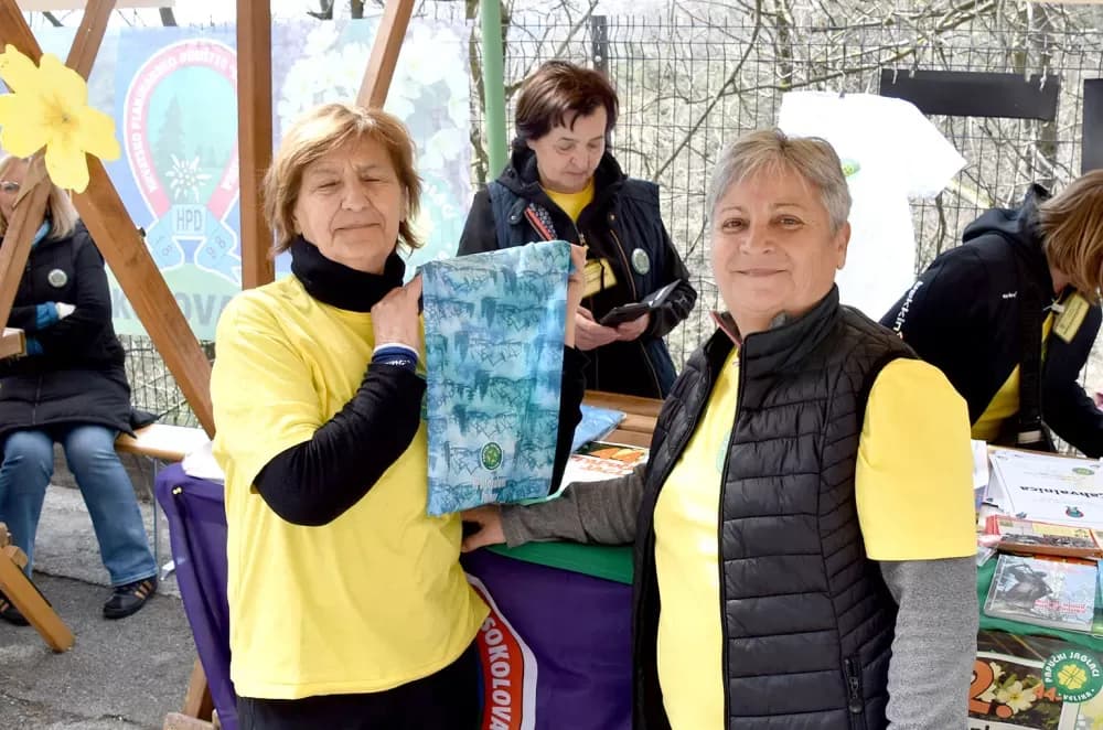 Tisuće planinara na Papučkim jaglacima pohode sedam staza