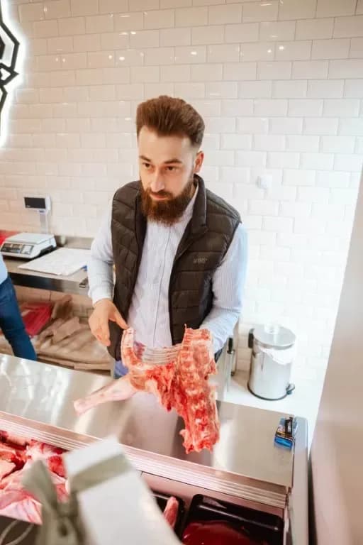 Poljo-Davor proširio ponudu u Požegi: Svježe meso i domaće prerađevine bliže građanima
