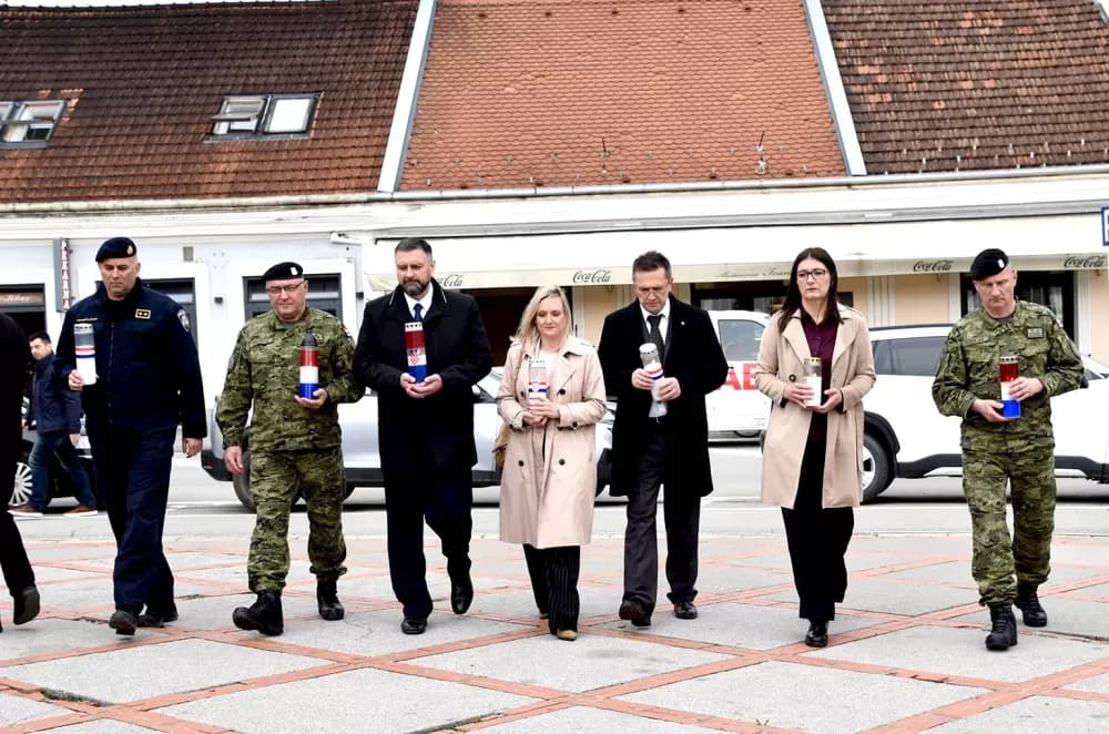 Roditelji poginulih branitelja požeškog kraja posjetili dvije bojišnice - jednu izvan naše zemlje