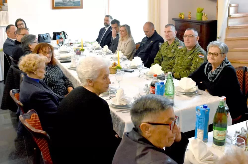 Roditelji poginulih branitelja požeškog kraja posjetili dvije bojišnice - jednu izvan naše zemlje