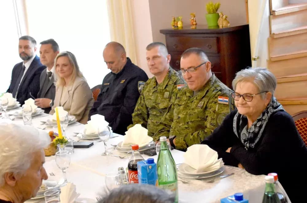 Roditelji poginulih branitelja požeškog kraja posjetili dvije bojišnice - jednu izvan naše zemlje