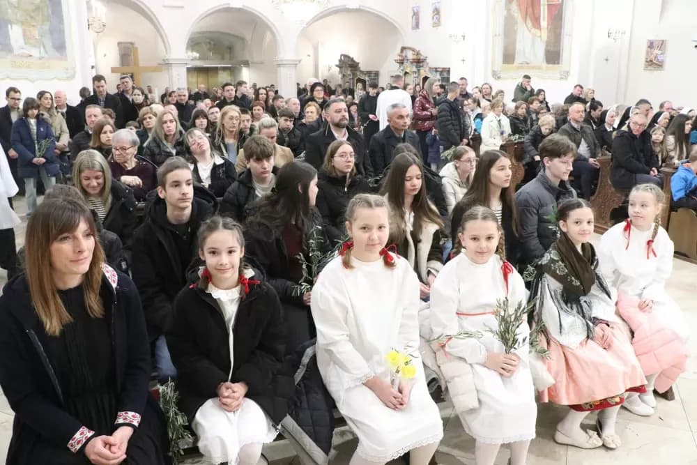 Cvjetnica u Požegi uz snažnu poruku o vjeri i nasljedovanju Krista