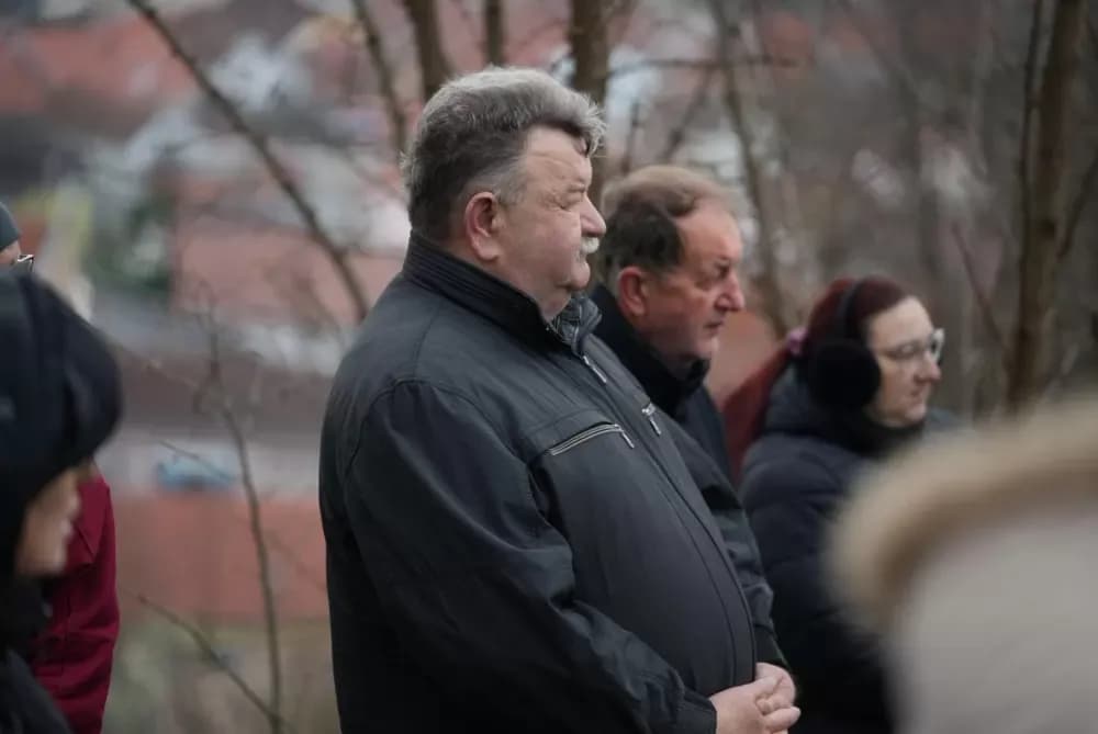 Križni put na požeškoj Kalvariji okupio brojne vjernike na Veliki petak