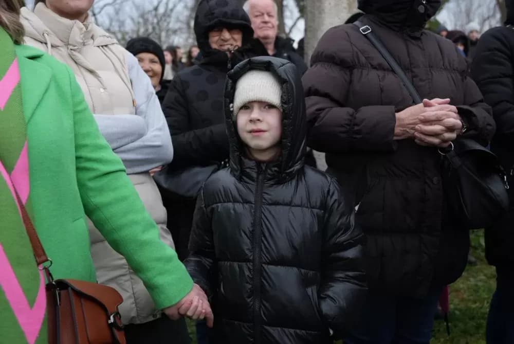 Križni put na požeškoj Kalvariji okupio brojne vjernike na Veliki petak