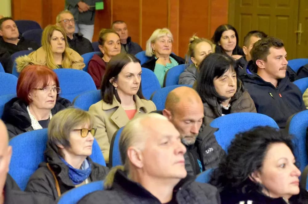 OSNOVANA UDRUGA „EKO KUTJEVO“: Školski primjer građanske inicijative uz prepunu dvoranu i zelene zastavice