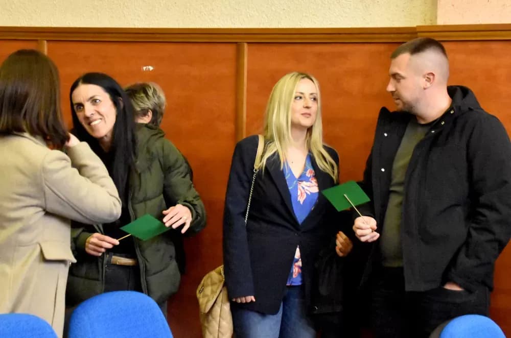 OSNOVANA UDRUGA „EKO KUTJEVO“: Školski primjer građanske inicijative uz prepunu dvoranu i zelene zastavice