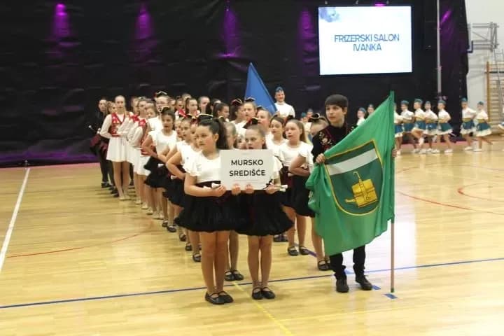 PLETERNICA: Svečano otvoreno 29. Državno prvenstvo u mažoret plesu