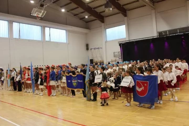 PLETERNICA: Svečano otvoreno 29. Državno prvenstvo u mažoret plesu