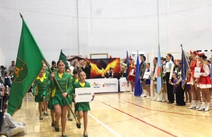 PLETERNICA: Svečano otvoreno 29. Državno prvenstvo u mažoret plesu