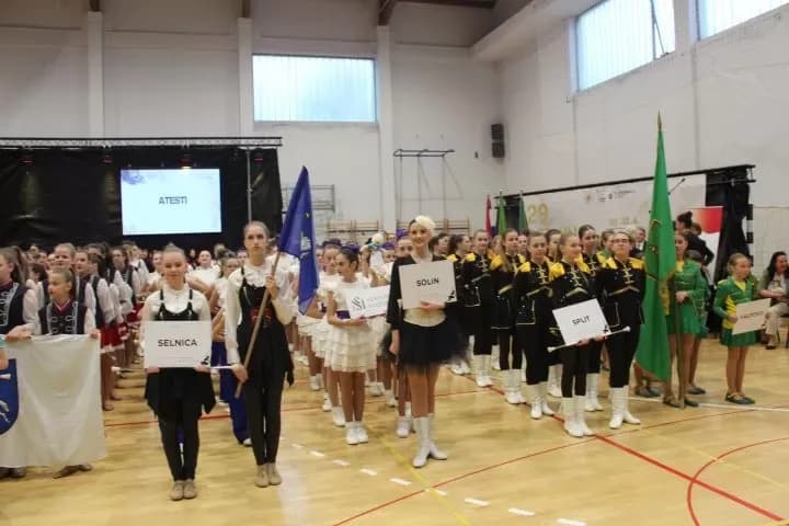 PLETERNICA: Svečano otvoreno 29. Državno prvenstvo u mažoret plesu