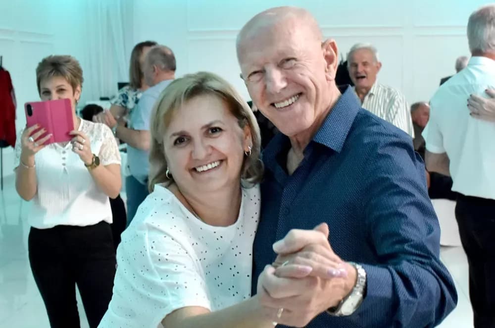 Plesna tradicija se nastavlja: Više od stotinu plesača ispunilo dvoranu Gloria