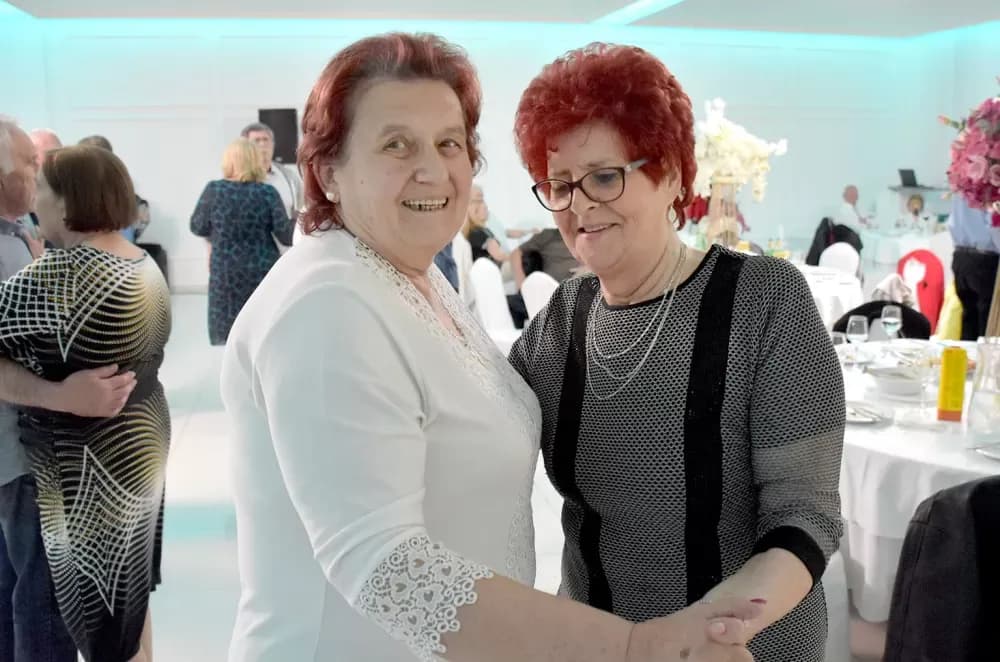 Plesna tradicija se nastavlja: Više od stotinu plesača ispunilo dvoranu Gloria
