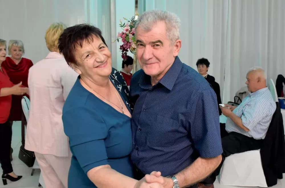 Plesna tradicija se nastavlja: Više od stotinu plesača ispunilo dvoranu Gloria