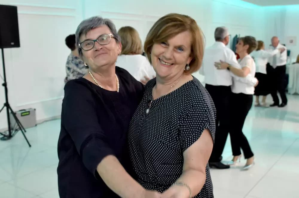 Plesna tradicija se nastavlja: Više od stotinu plesača ispunilo dvoranu Gloria
