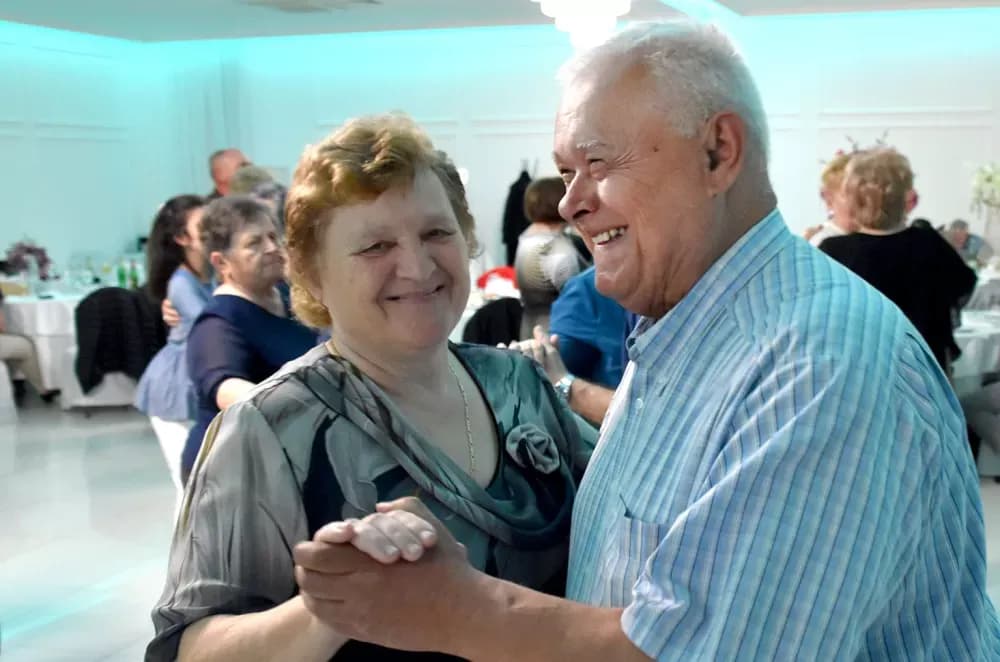 Plesna tradicija se nastavlja: Više od stotinu plesača ispunilo dvoranu Gloria