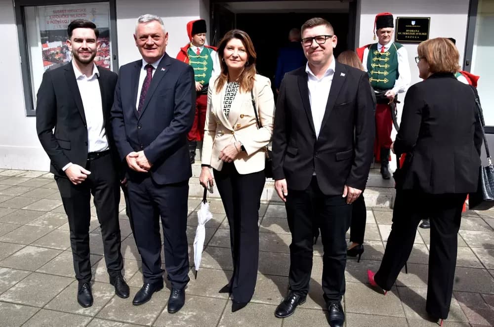 U svečanom ozračju i uz snažne poruke obilježen Dan Požeško-slavonske županije