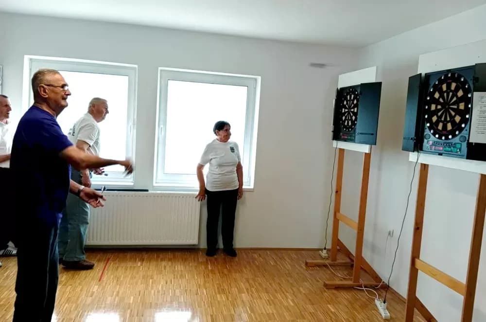 Umirovljenici Kaptola i brestovačke Orljave najbolji u pikadu