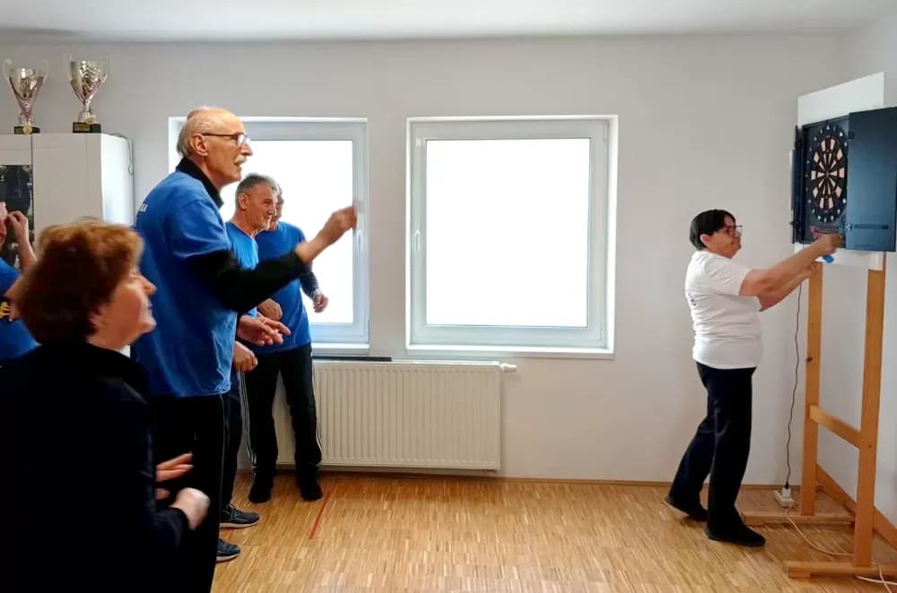 Umirovljenici Kaptola i brestovačke Orljave najbolji u pikadu