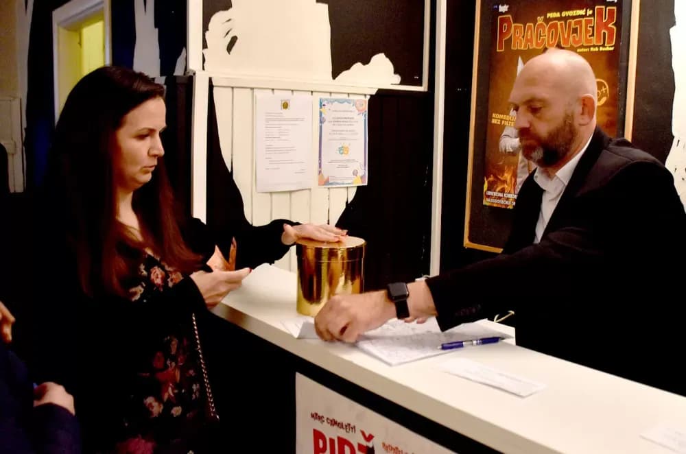 Glazbena čarolija u Požegi: Tamburaški spektakl Županijskog orkestra „Vallis Aurea“