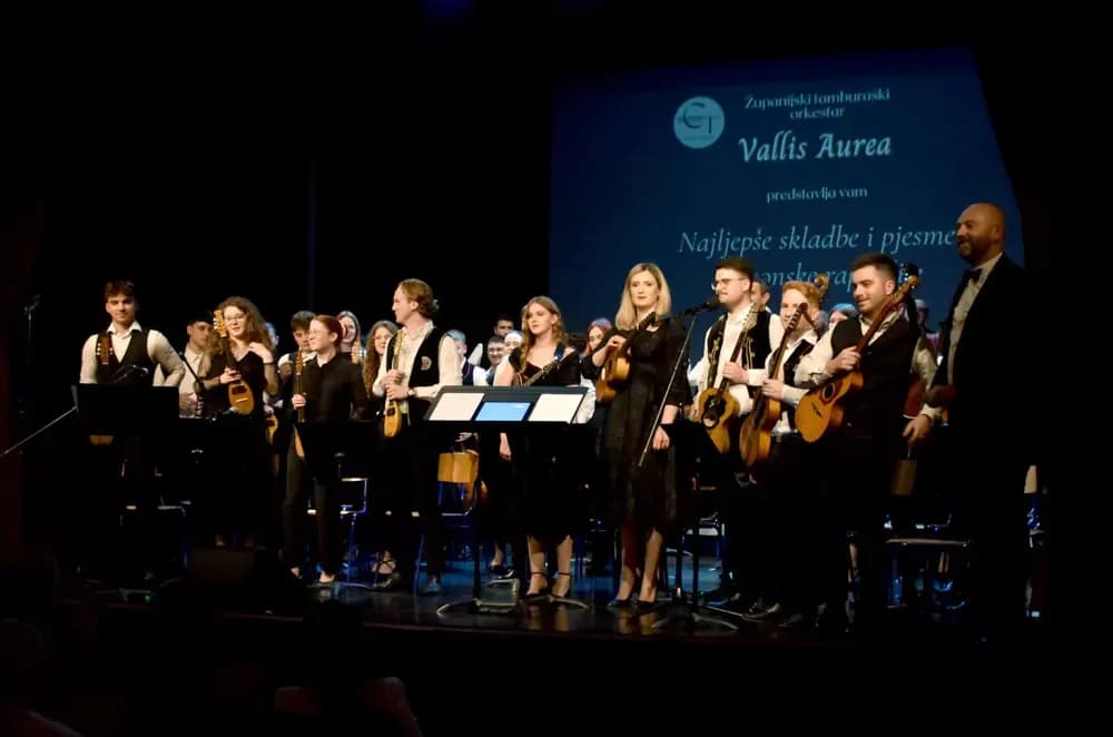 Glazbena čarolija u Požegi: Tamburaški spektakl Županijskog orkestra „Vallis Aurea“