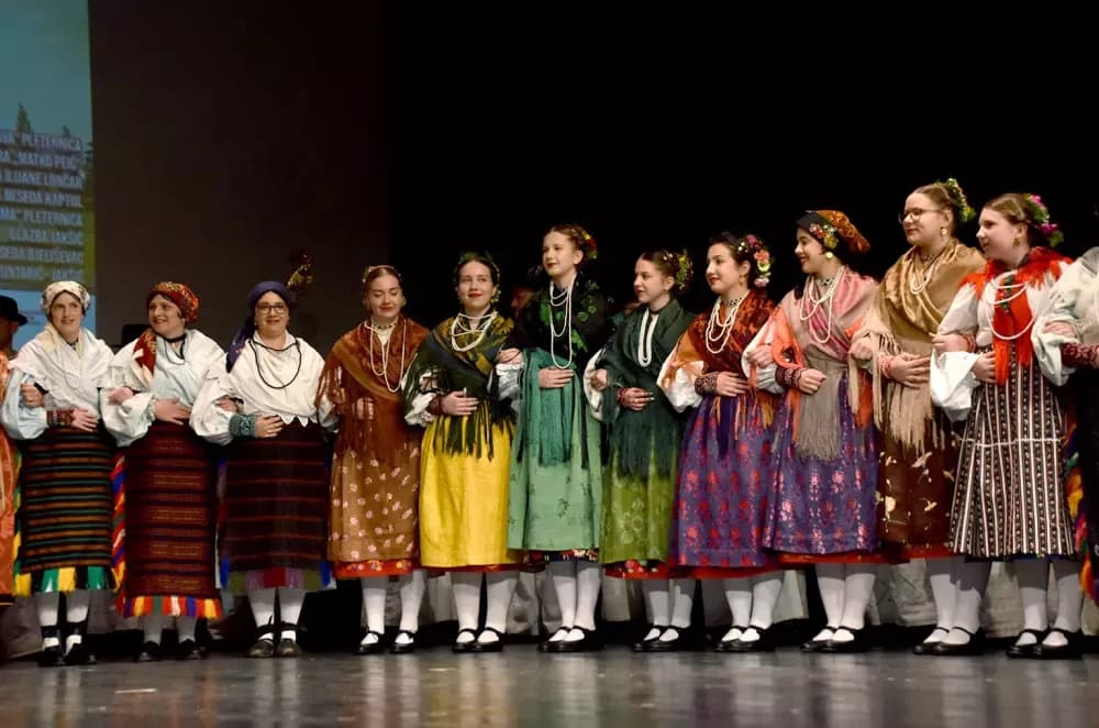 TRIJUMF TRADICIJE I ZAJEDNIŠTVA: HKUD „Slavonija“ iz Jakšića putuje na državnu smotru u Bjelovar!