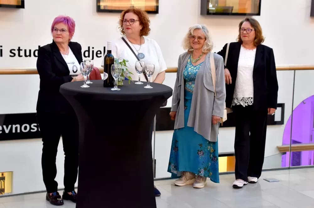 POŽEGA U ZNAKU KNJIGE: Više od 20 programa u „Pobratimstvu lica u svemiru“