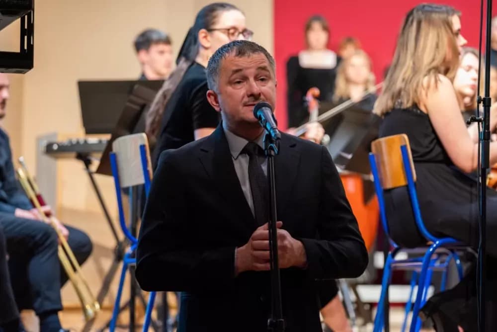 Koncert simfonijskog orkestra i zbora, MUZA